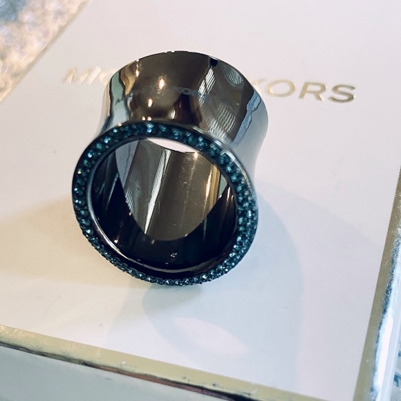 Michael Kors Hematite & Turquoise Blue Barrel Ring - Picture 3 of 15